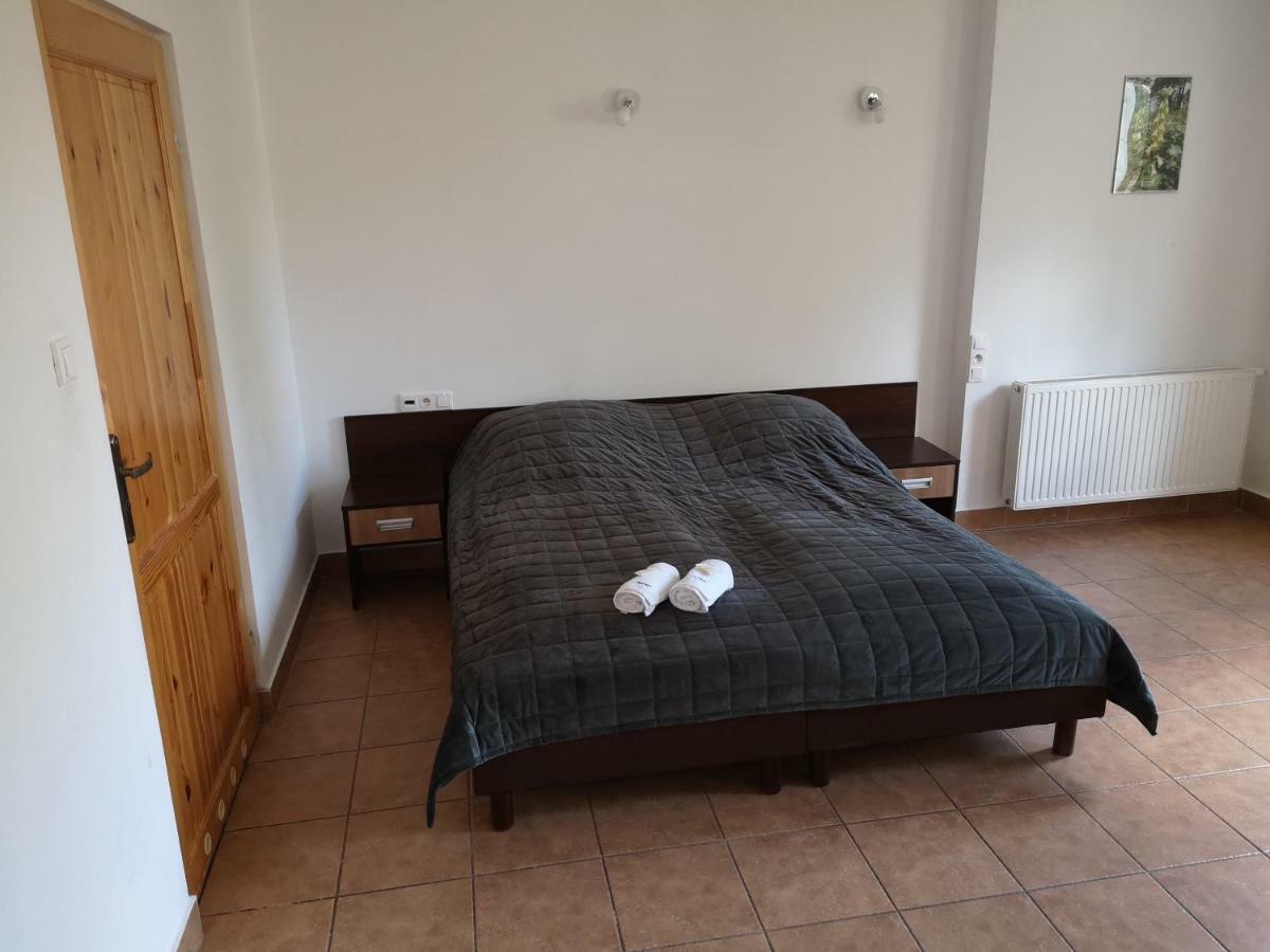 Dom Turysty "Tramp" Hotel Bukowno Екстериор снимка